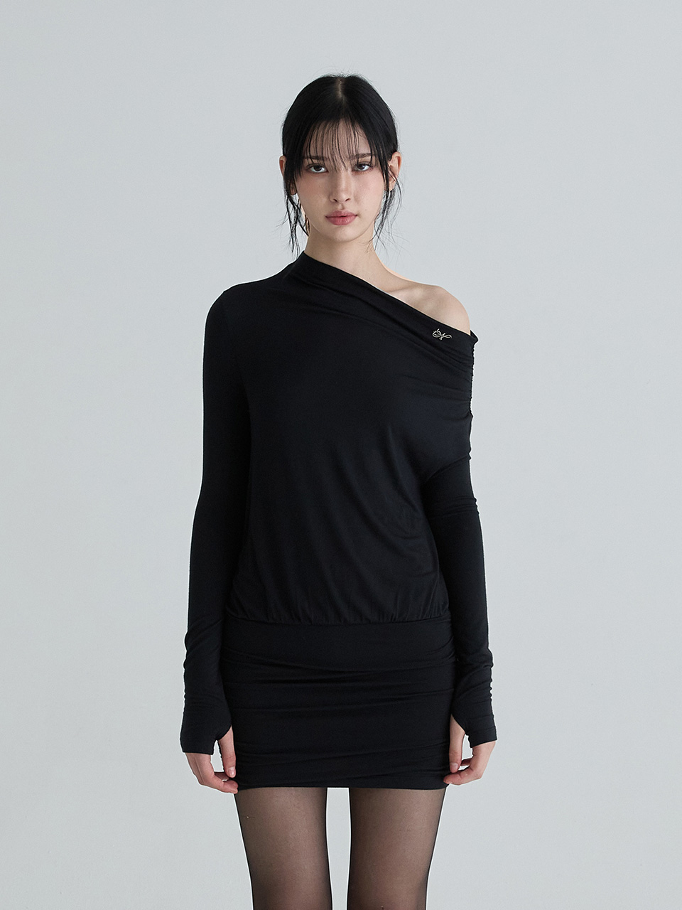 シャーリングシンボルドレス (ブラック) | Not your rose | HANA(ハナ) #1