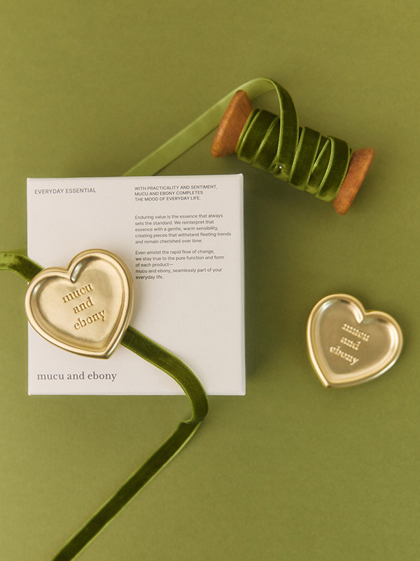 [プレゼント用包装] ロゴハートトック_ ゴールド | mucu and ebony | HANA(ハナ) #1