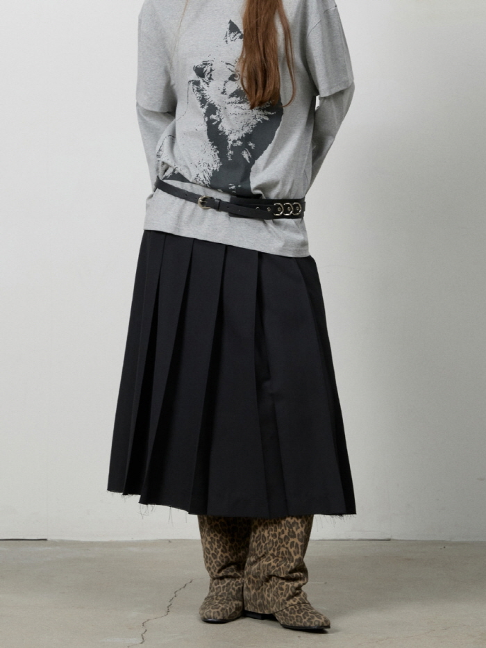 カットヘムベルトプリーツスカート（ブラック） | THREE TO EIGHTY | HANA(ハナ) #1