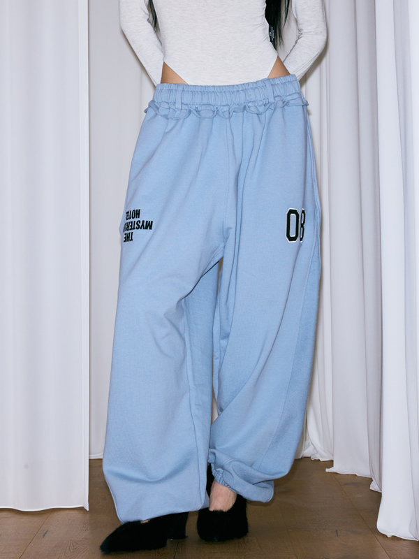 08 カットオフ スウェットパンツ | THE MYSTERIOUS HOTEL | HANA(ハナ) #1